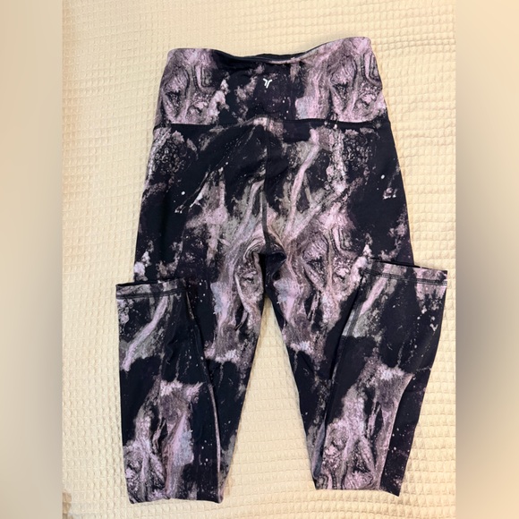 Old Navy Black and Purple Activewear Set - Picture 3 of 9